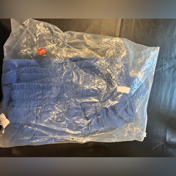 NEW Mens L Shorts 🟢 - Picture 2 of 9